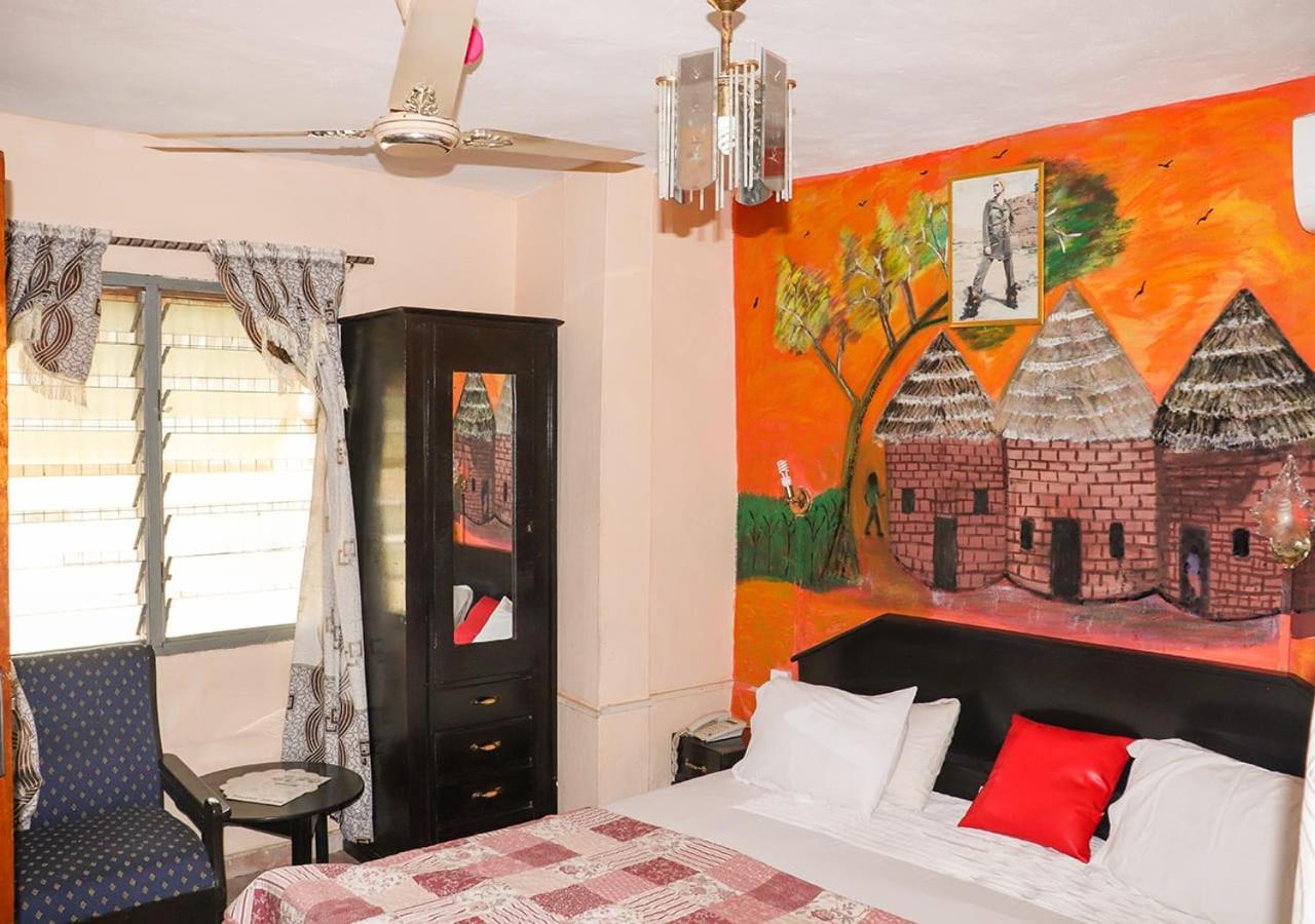 To Be Hotel Kumasi Luaran gambar