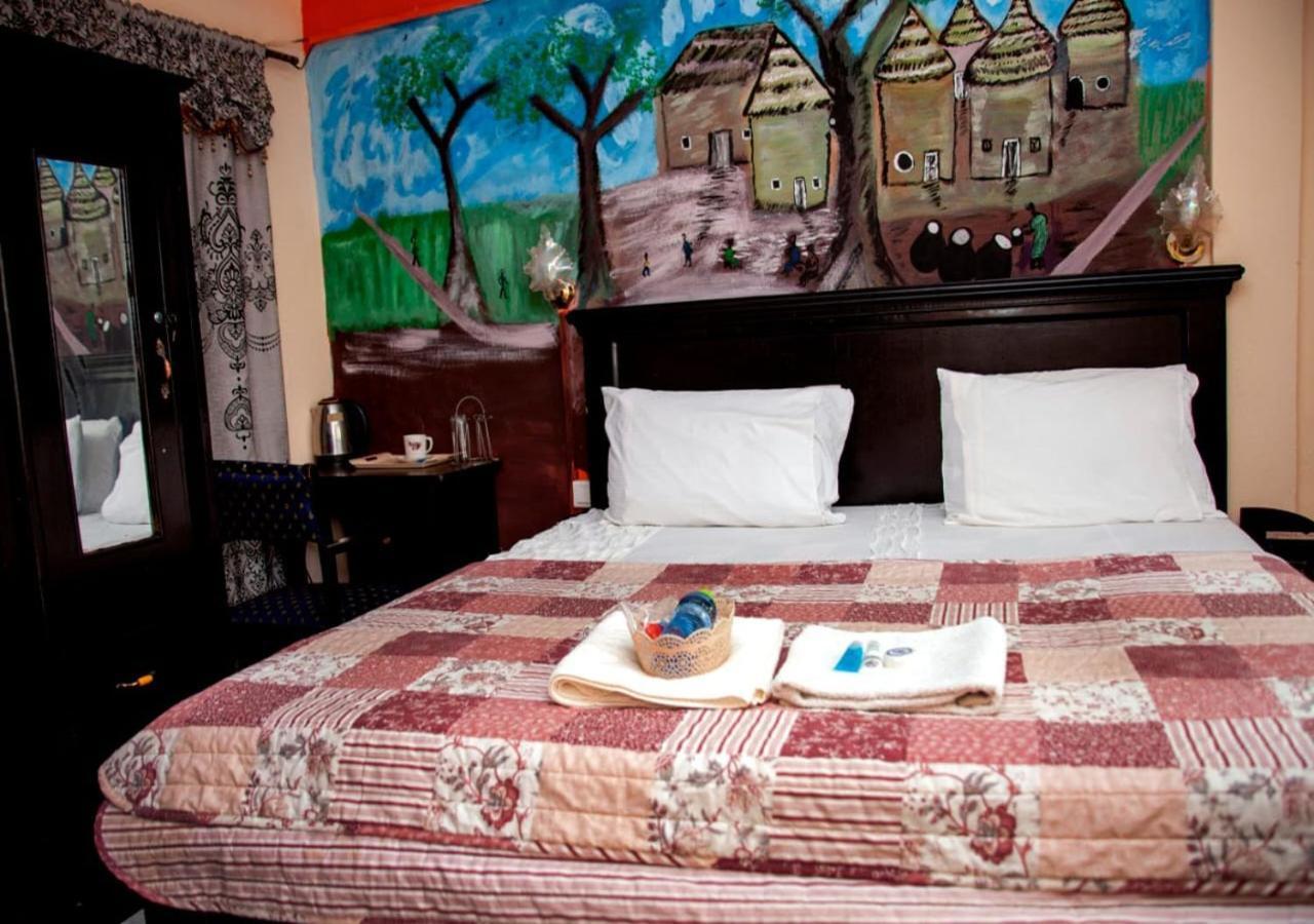 To Be Hotel Kumasi Luaran gambar