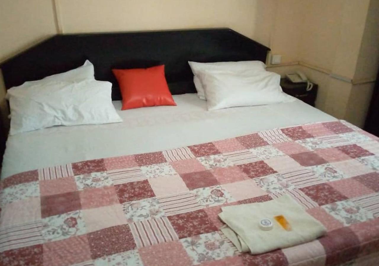 To Be Hotel Kumasi Luaran gambar